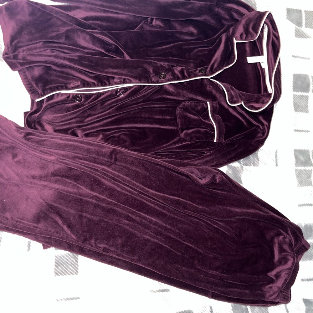 Velvet Pajama Set with Contrast Piping - Deep Plum